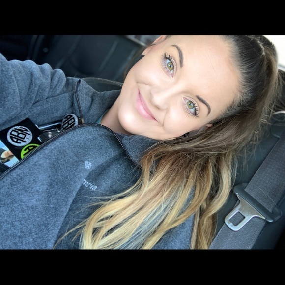 Meet your Posher, Amber - Picture 1 of 1